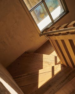 Alastair Strong Studio Blue Mountain School